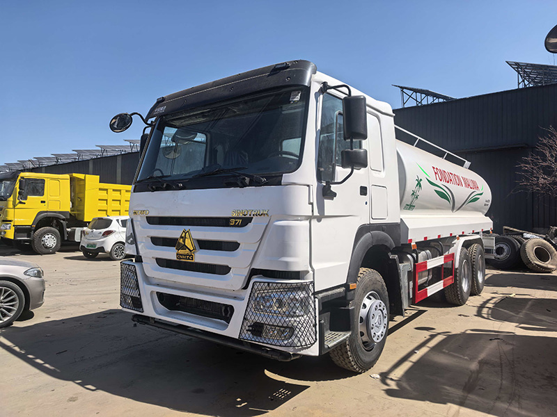 HOWO 6×4 20-Cubic-Meter Water Sprinkler Truck