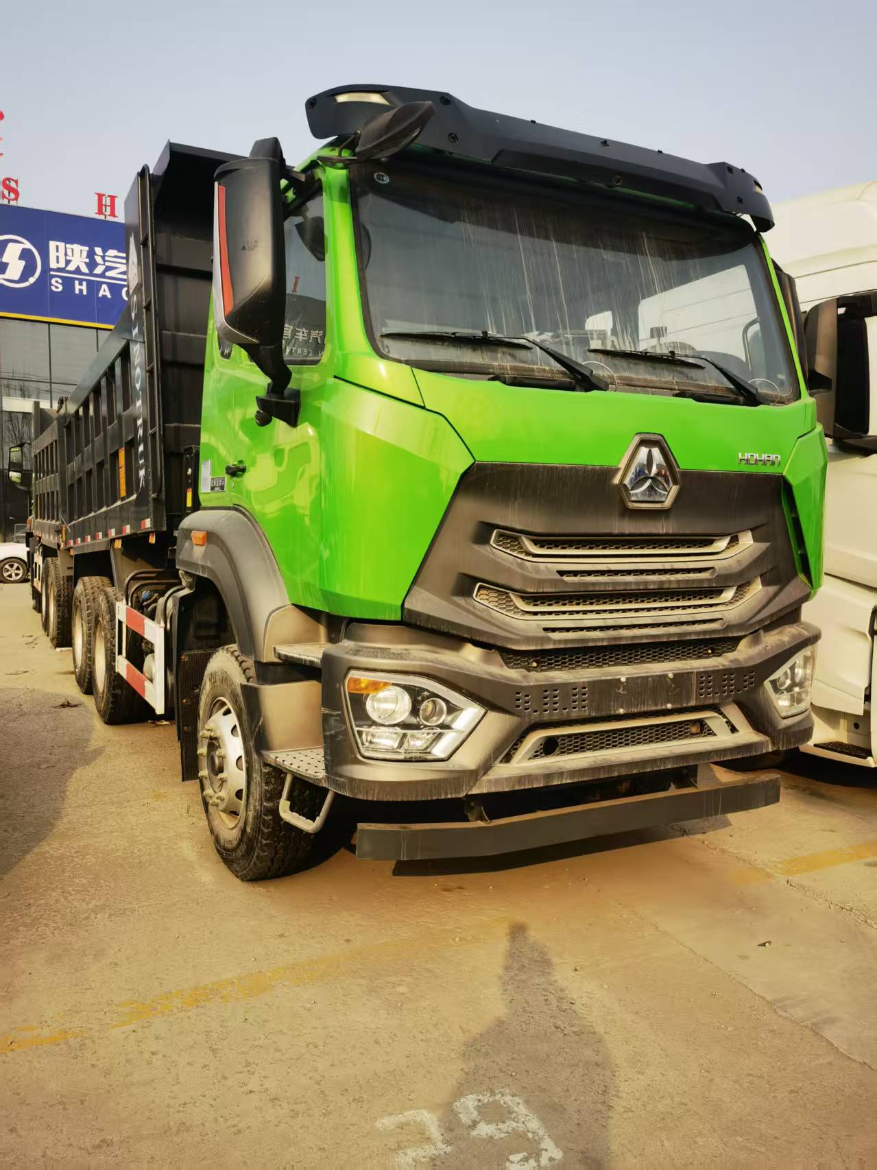 Shacman HOWO's new generation dump truck